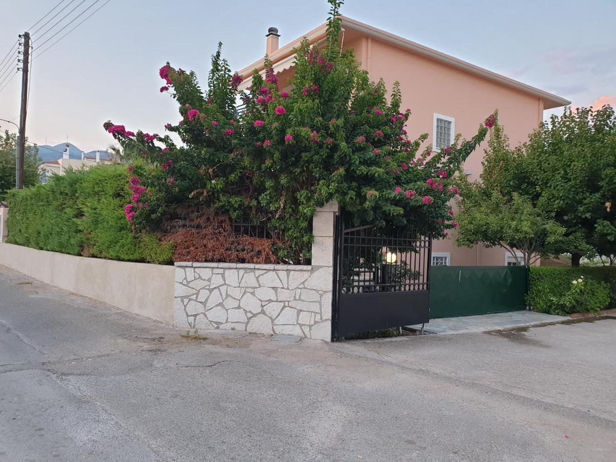 Cozy Apartment Nafpaktos Екстериор снимка